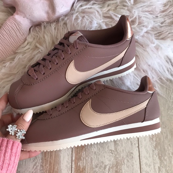 NWT Nike Cortez Leather Rare - Picture 6 of 8